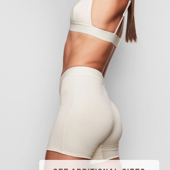 Skims Cotton Rib Boxers in Bone NWT - Picture 2 of 2